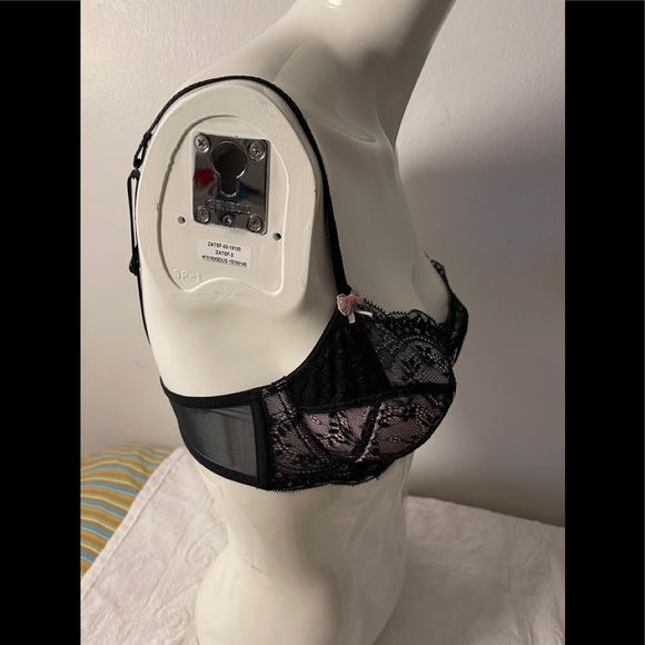Jezebel Sylvia Unlined Lace Black Bra - Picture 4 of 8